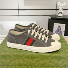 Gucci Low Shoes